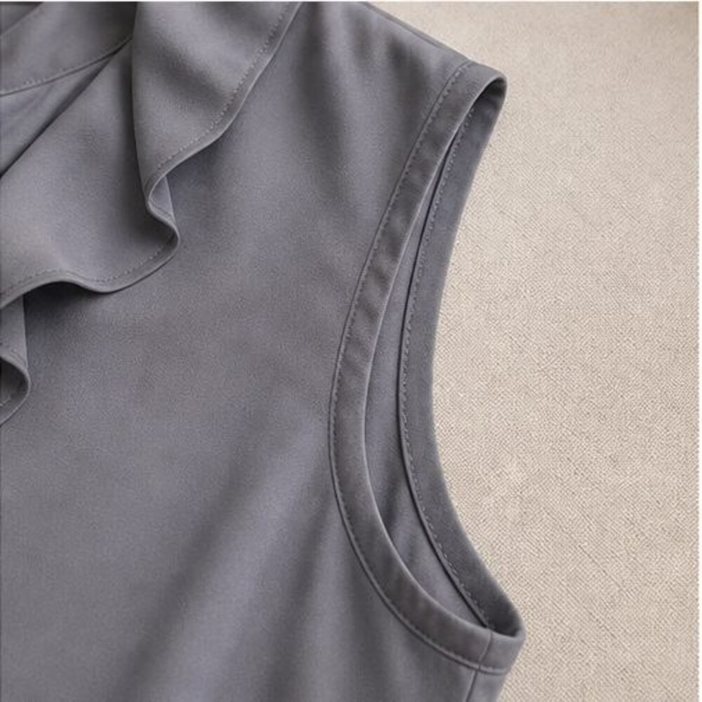 Gray Button Blouse - Picture 5 of 6